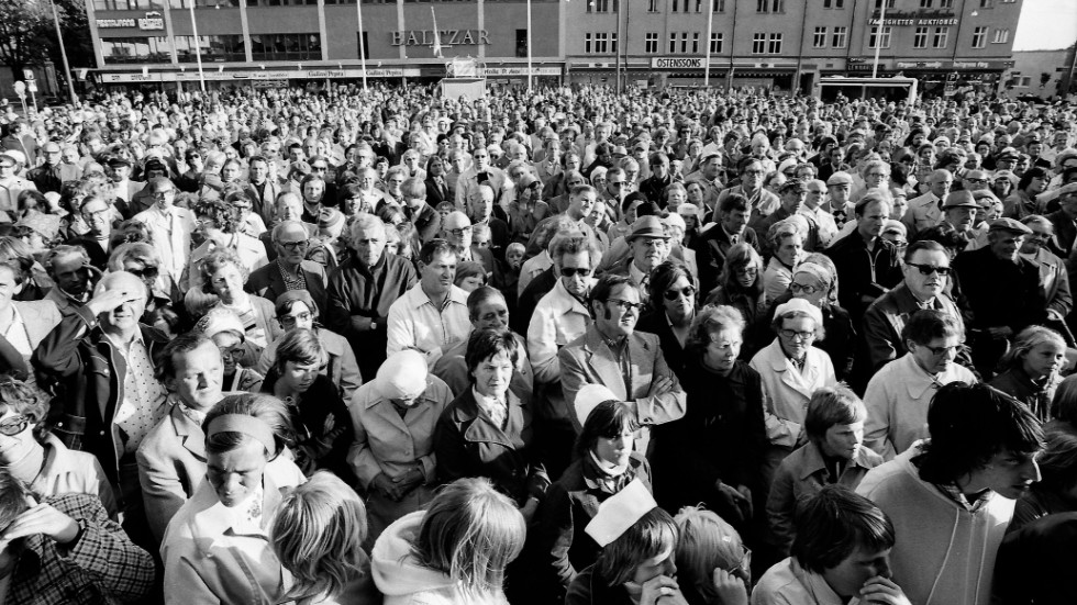 "Hjulafton" på torget när Bengt Bedrup öppnar cykelveckan 1975.