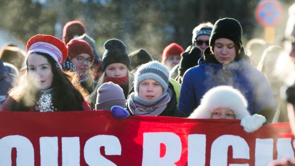 Greta Thunberg gick i spetsen för demonstrationen genom Jokkmokk. 