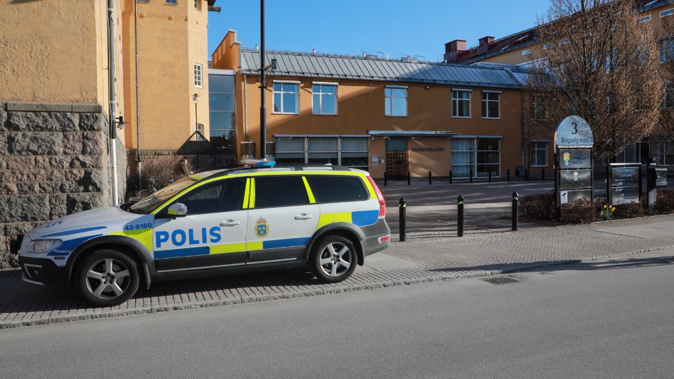Linköpings tingsrätt höll omhäktningsförhandling under måndagseftermiddagen.