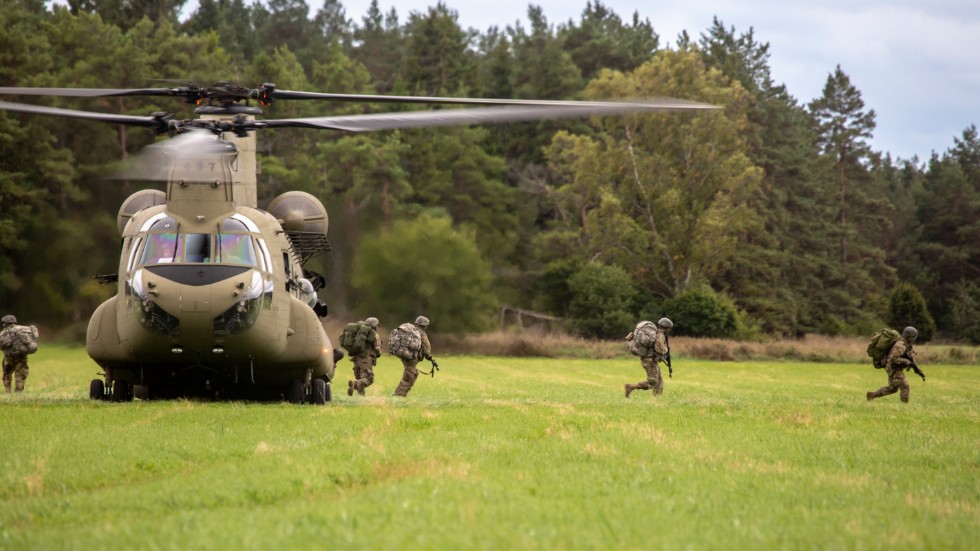 Under Aurora 17 var Amerikansk militär på plats och gjorde bland annat luftlandsättning med helikopter på norra Gotland.