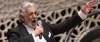 Plácido Domingo ger pengar till trakasserifond