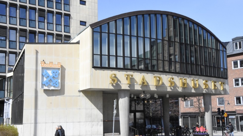 Statsbidragen ger Luleå kommun en tillfällig respit, men det vänder snabbt från plus till minusresultat på bara tre år. Skatten föreslås bli oförändrad.