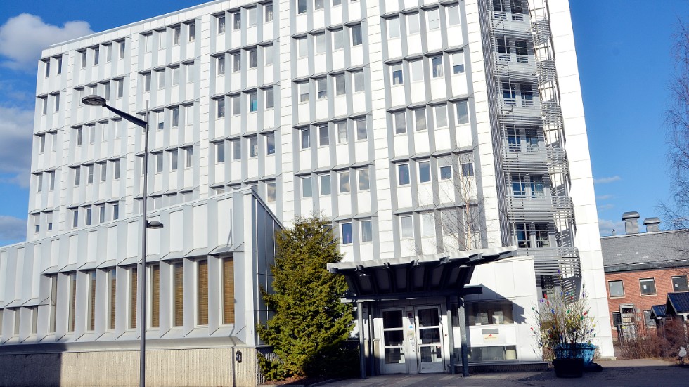 Bodens kommunförvaltning får fyra istället för åtta förvaltningar. Tanken med det är att spara på administrationen.