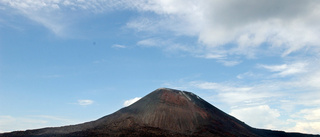 Tsunamirädsla i Indonesien efter vulkanutbrott