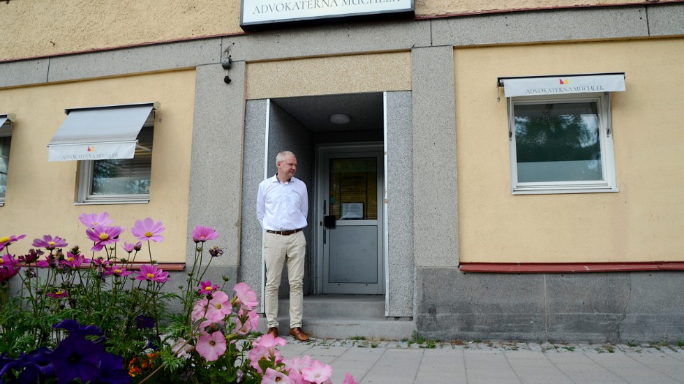 Efter drygt tjugo år som verksam advokat i Gällivare och Malmfälten kan Magnus Müchler konstatera att brottsligheten blivit grövre under senare tid. Inte minst efter flera spektakulära mål.