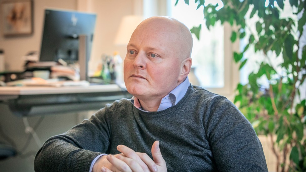 Peter Lindvall, regiondirektör, säger att en del anställda på Visborg kan behöva flytta runt de dagar de är på kontoret. 