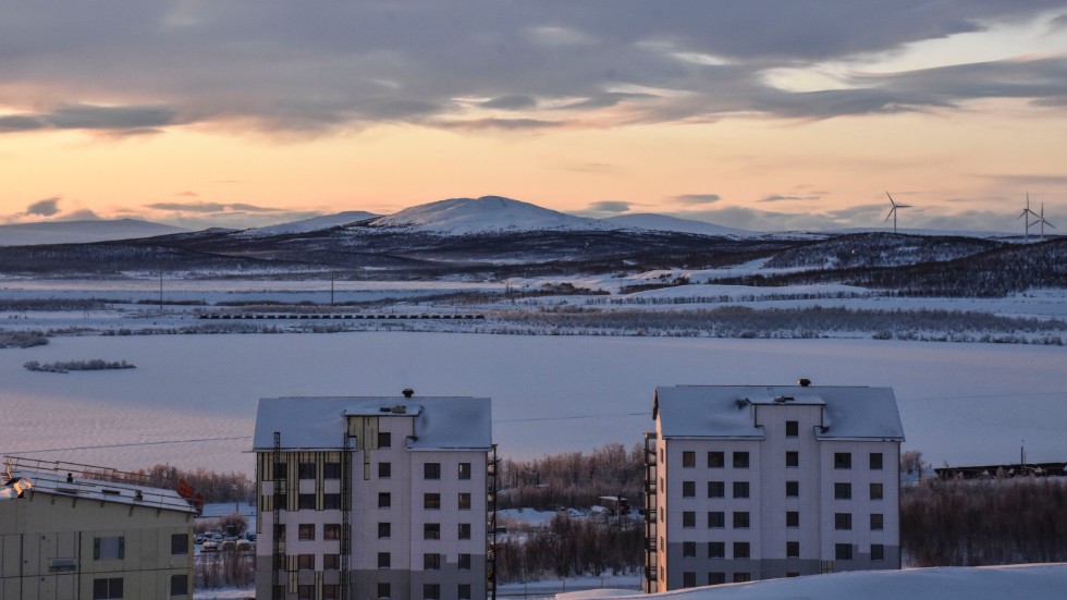 Fjällvyn stod färdig för inflyttning i Kiruna i november 2019. Nu är det klart för byggstart av nästa etapp lägenheter nedanför Luossavaara. 