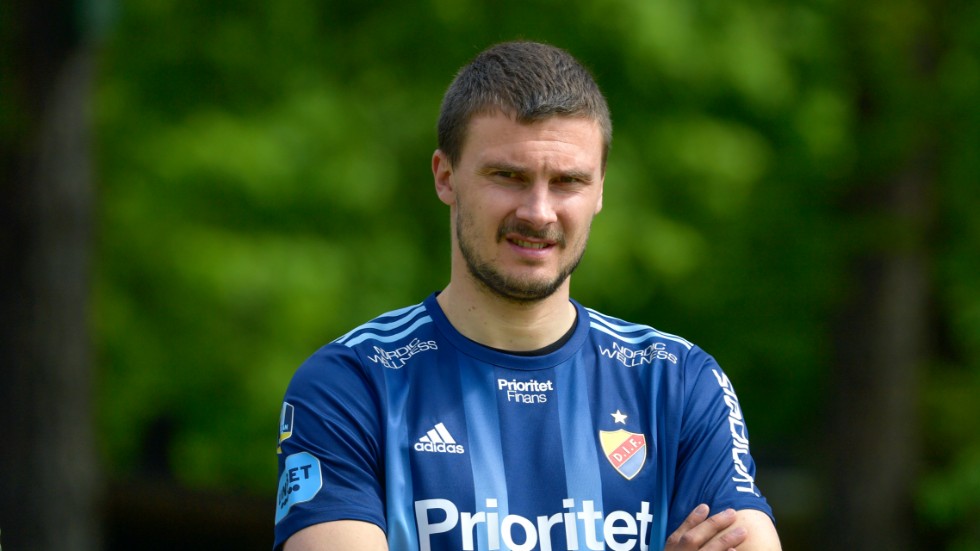 Erik Berg tränade på egen hand under fredagen, men säger att han är redo för spel när säsongen drar igång.