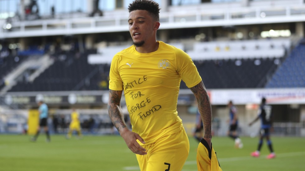 Engelsmannen Jadon Sancho visade vad han tyckte om den senaste tidens turbulens i USA efter att ha gjort mål mot Paderborn i söndags.