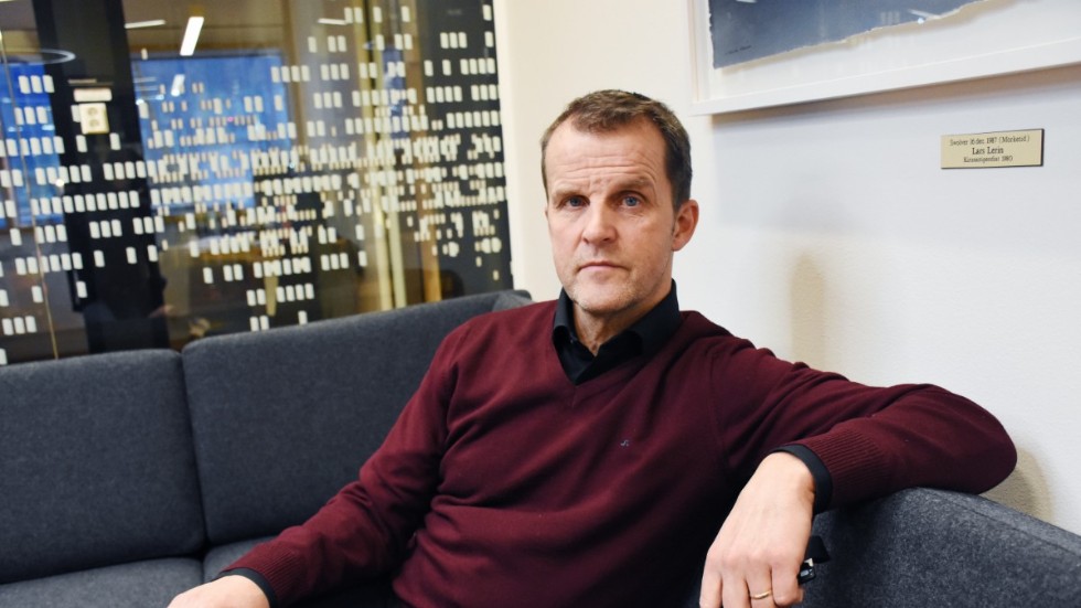 Gunnar Selberg (C) håller inte med om kritiken och menar att han lugnar ner stämningen med skrivelsen till Näringsdepartementet. "Det är inte att underblåsa konflikt".