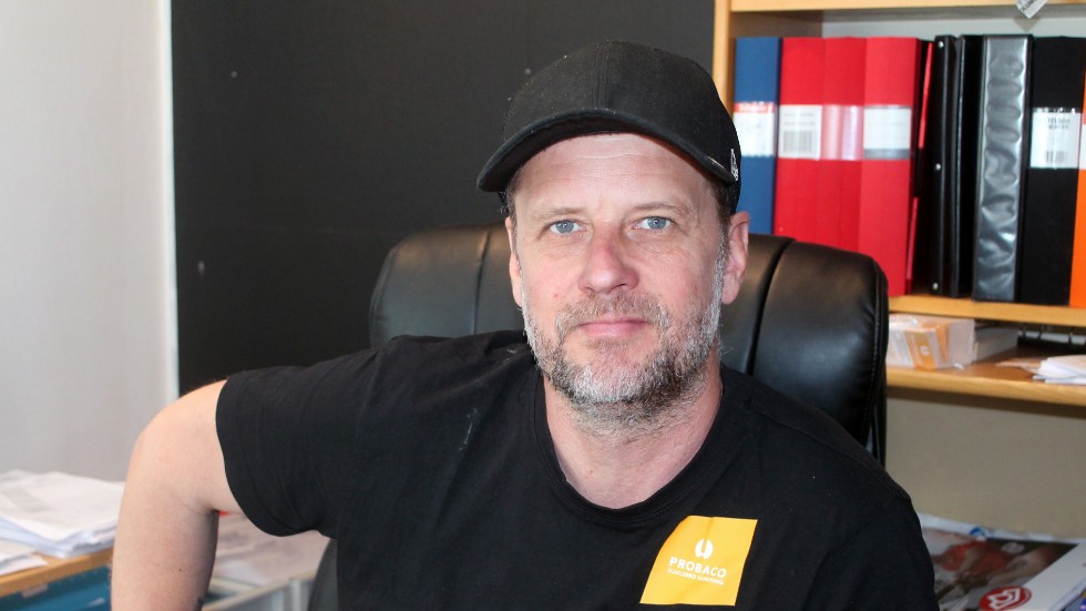 Motalakillen Stefan Andersson Skill har varit förare och lagledare. Nu satsar han på att bli domare i sin sport speedway. "Roligt att prova på", säger han.