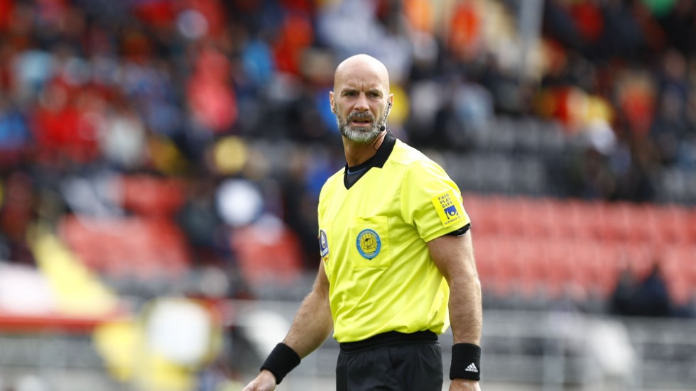 Domarchefen Stefan Johannesson kommer för första gången på 19 år inte att döma allsvenskan. Arkivbild.