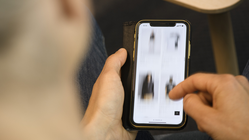 Många upplevde problem med att surfa och ringa på sina mobiler under strömavbrottet.
