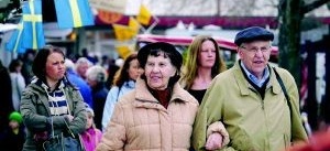 Väldigt mycket folk på Gamleby marknad