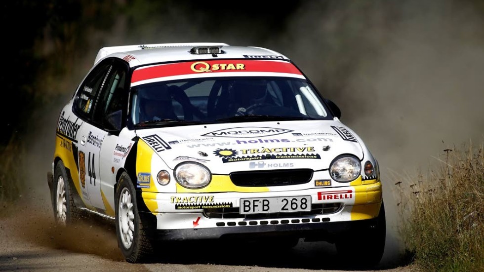 Grusälskare. Toni Sundkvist och Leif peterson gillar att det har blivit dags för årets första SM-rally på grus.