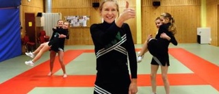 Världens starkaste man övade cheerleading