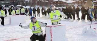 Smällar och snöbollskrig väntar universitetet