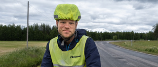 Han cyklar från Karesuando till Smygehuk