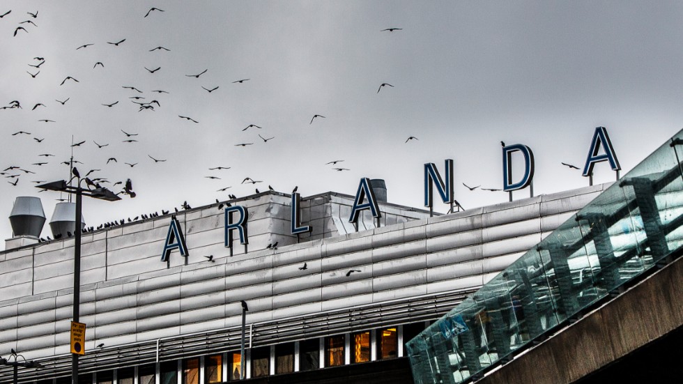 Mannen nekade till att ha slagit någon med flit, men dömdes till en månads fängelse.