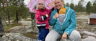 Våffelfest trots duggregn på Kalahatten