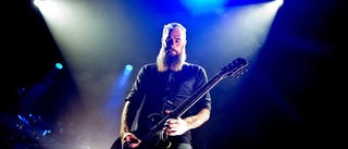 In Flames låga brinner klar