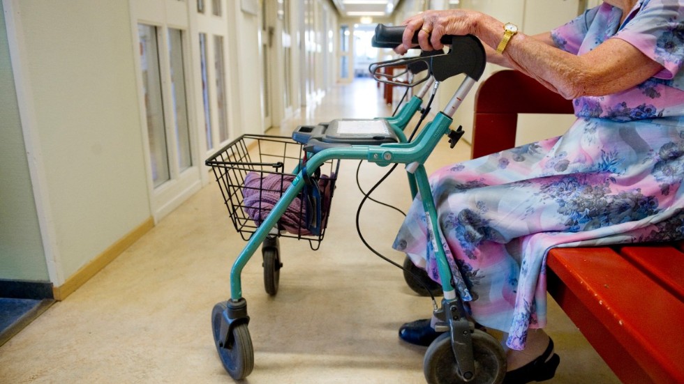"Man pratar om trygghet som att trygghet bara handlar om att inte bli skjuten eller utsättas för våld. Trygghet är väldigt mycket att veta att det finns en god äldreomsorg när jag behöver den", säger Marta Szebehely, professor emeritus i socialt arbete vid Stockholms universitet. Arkivbild.