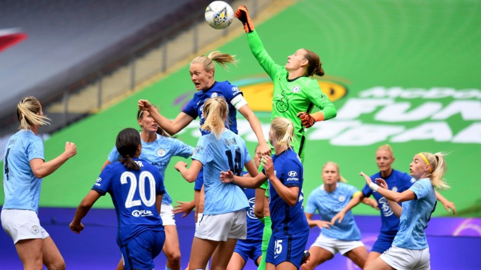 Chelseas målvakt Ann-Katrin Berger, i grönt, var tillbaka i Chelseas mål efter cancerbeskedet. Arkivbild.