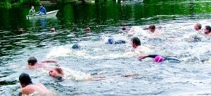 Grytgöls premiärtriathlon lockade 20-tal engelsmän