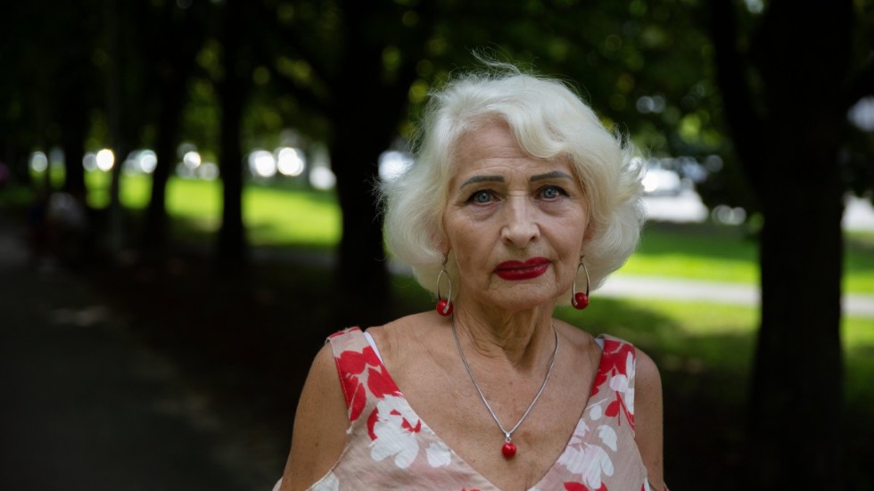 Ianina Mykhajlova vill köpa ett hus utanför Lviv som är lätt att värma upp, om Ryssland slår ut tillgången på gas.