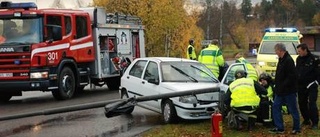 Personbilar krockade i centrum