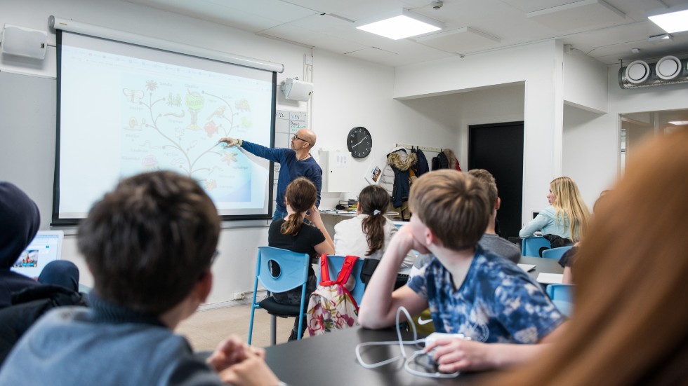 Ska privata eller kommunala skolor lösa kommande platsbrist i Enköpings grundskolor?