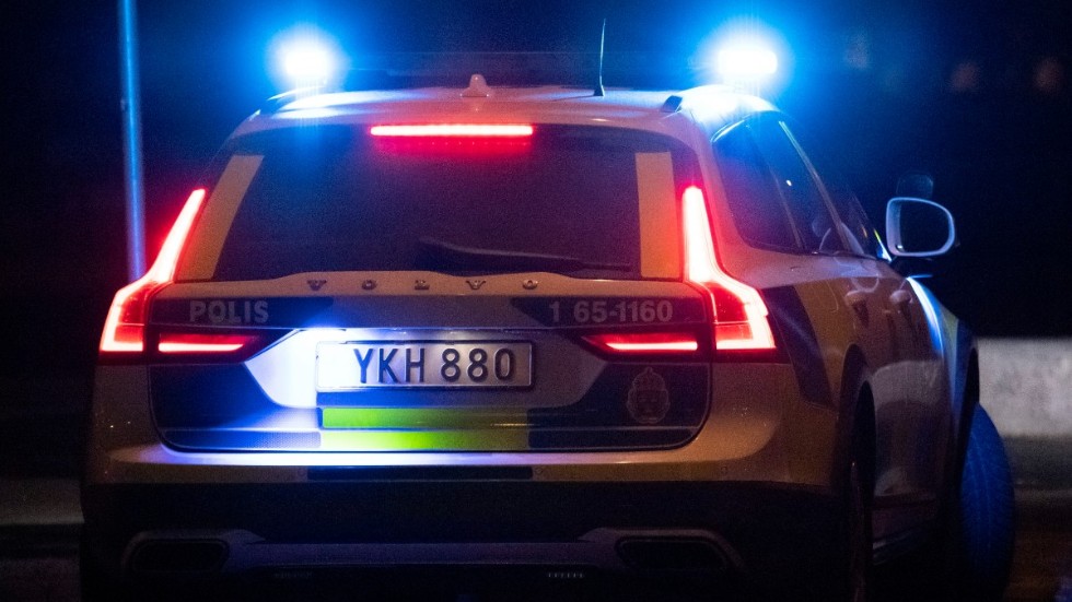 Polis ryckte ut och kunde natten mot onsdagen gripa en man misstänkt för misshandel i relation.