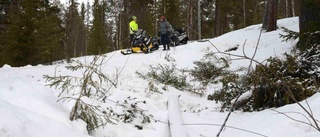 Mörkt skidspår efter senaste stormen