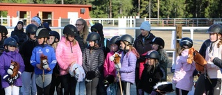 Hopptävling med käpphäst