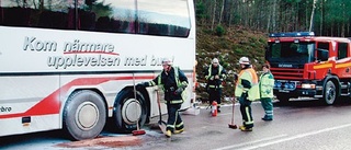 Rykande buss stannade i Kölefors