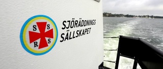 Sjöräddningen släcker brand på skärgårdsö