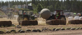 Folket strömmade till traktorfesten