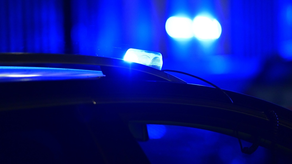 Polisen grep två misstänkta lastbilstjuvar efter ett inbrott i en lastbil i natt. (Arkivbild)