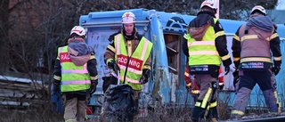 Otäcka olyckan: Tåg i krock med glassbil