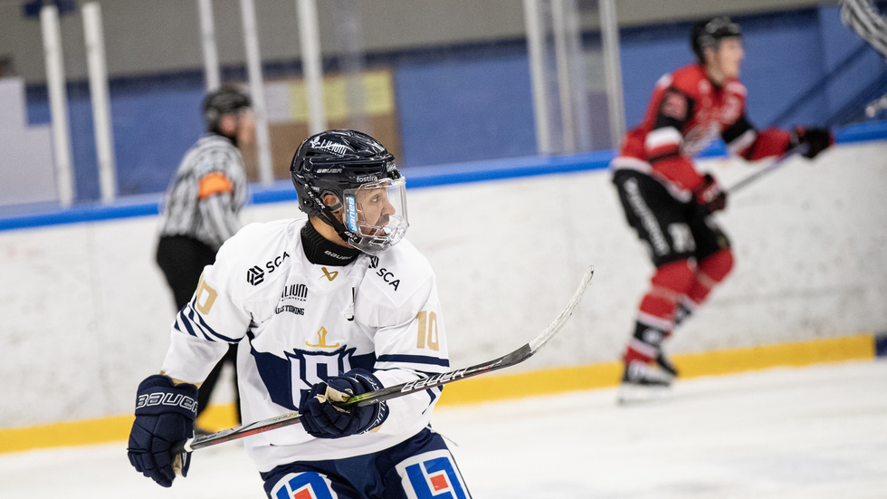 Det blev bara en säsong för Gustav Marnetoft i Piteå Hockey. Den här säsongen är han tillbaka i IF Sundsvall där han även spelade för två år sedan.
