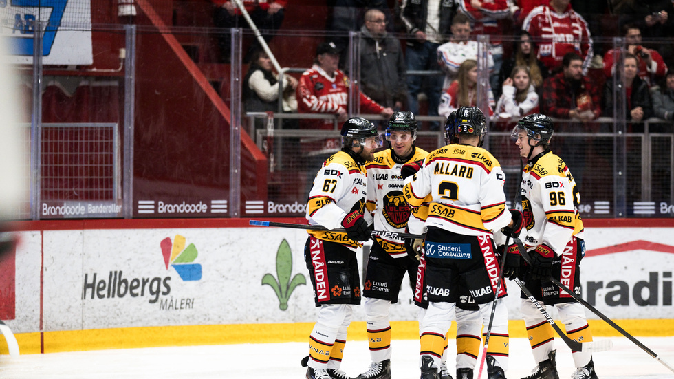 "Det var skönt att det gick vägen, för om jag hade sett dum ut om det inte gjort det", säger Pontus Andreasson – som låg bakom det mål Linus Omark avgjorde matchen genom.