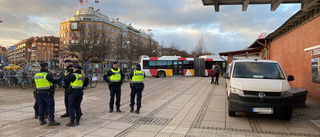 Polisen bekräftar stor insats i kollektivtrafiken