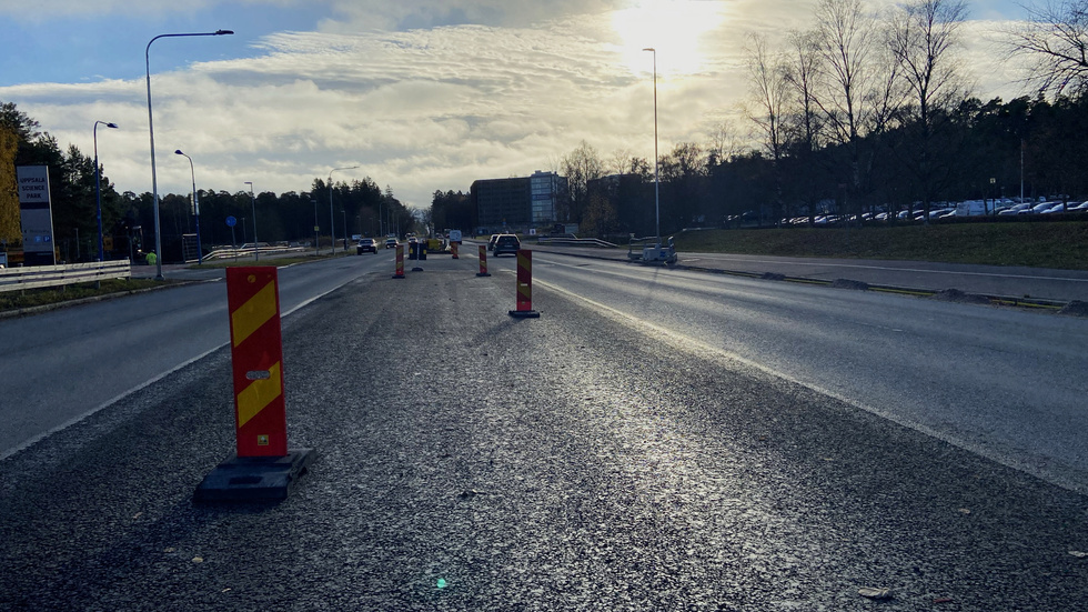 Dag Hammarskjölds väg som den ser ut efter att arbetet med spårvägen inletts.