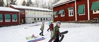 Små skolor kan bli friskolor