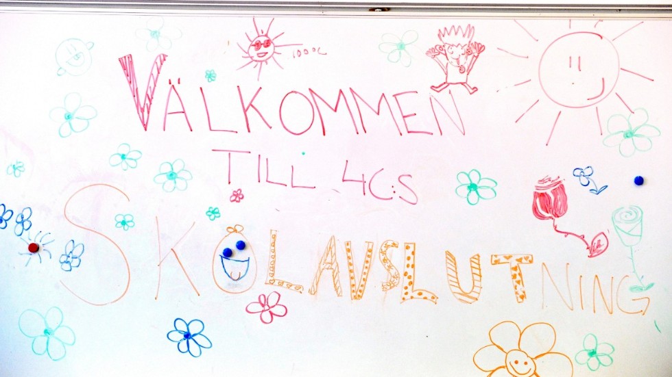 Det finns olika sorters skolavslutningar. Att lägga ner en skola leder alltid till oro, ilska och sorg.