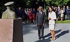 Kofi Annan hyllade Dag Hammarskjöld i Uppsala