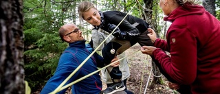 De byter klassrummet mot skogen