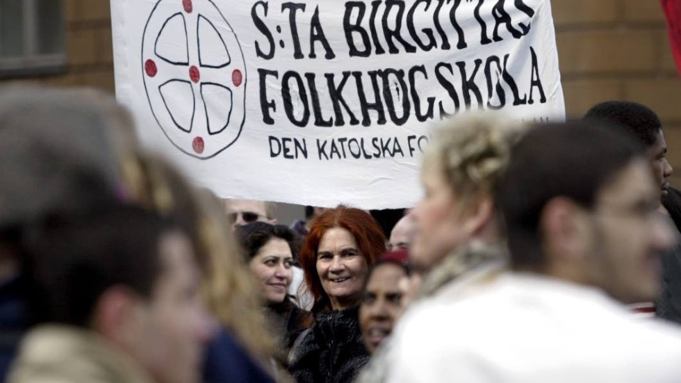 Katolsk och internationell. Alltså ett hot mot SD:s nationella projekt. Bild från mångfaldsmanifestation 2003.