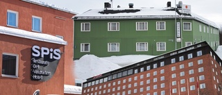 Man sprider skräck bland hotellpersonal