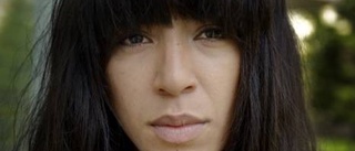 Loreen tar trycket med en nypa salt